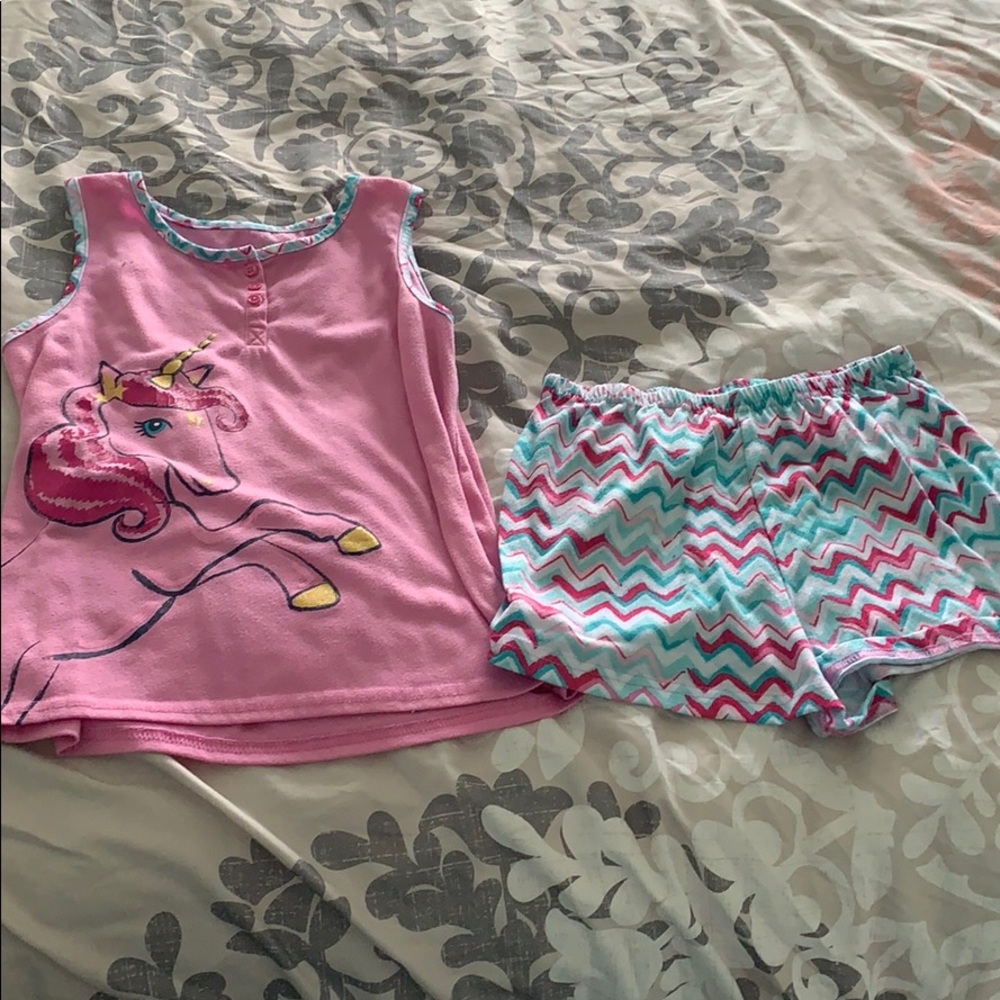 Size 10/12 unicorn summer pj set!